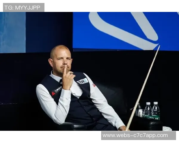 上海羽毛球队在大师赛积分榜上以61分稳居第一名展现强劲实力 上海羽毛球队在大师赛积分榜上以61分稳居第一名展现强劲实力